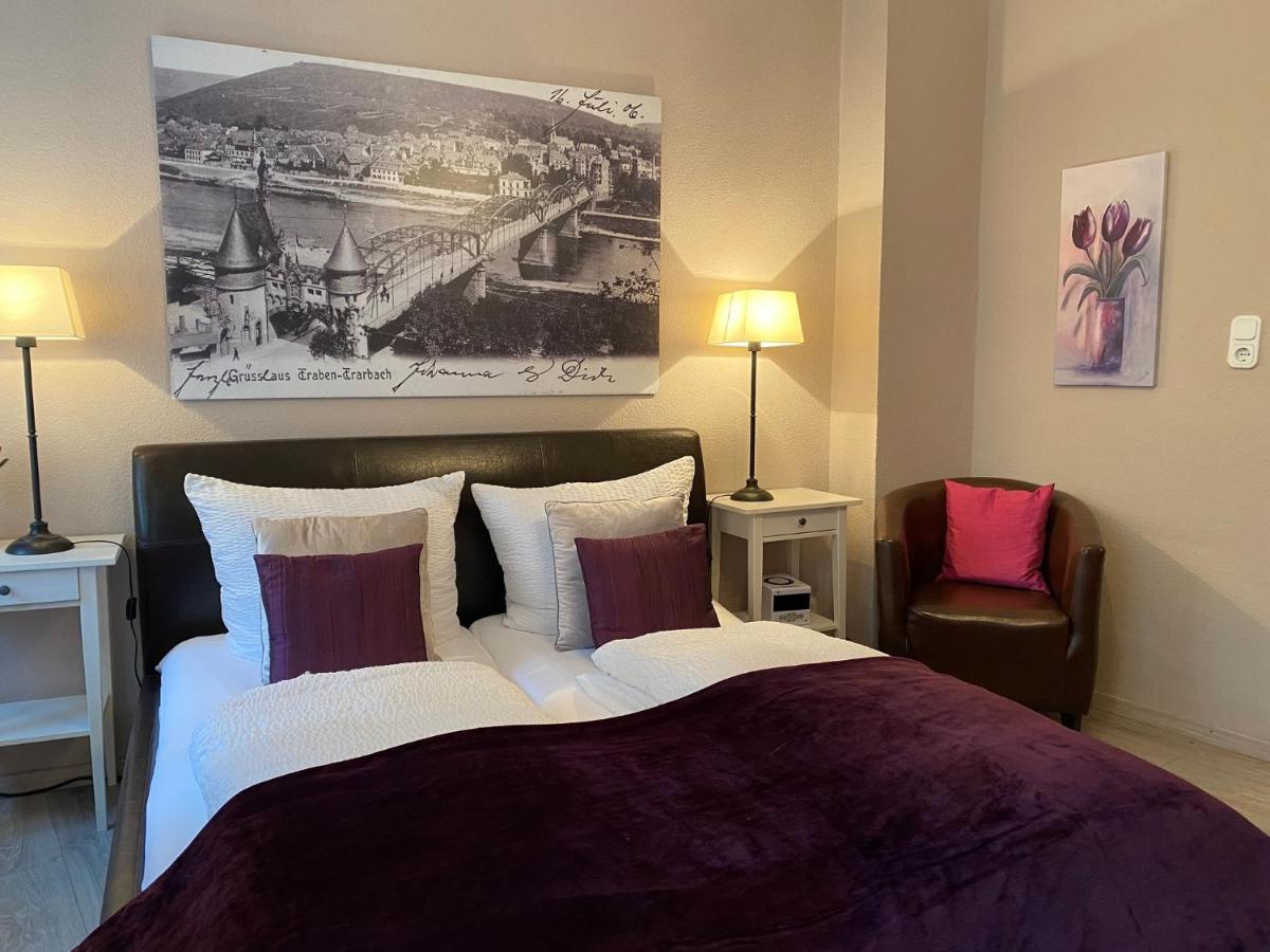 Haus Christine In Traben-Trarbach Lägenhet Rum bild